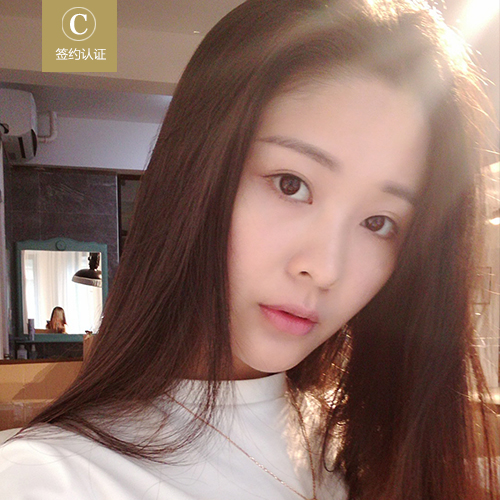简介: midomakeup是由资行业深化妆师江霞和90后时尚造型师何玲带领